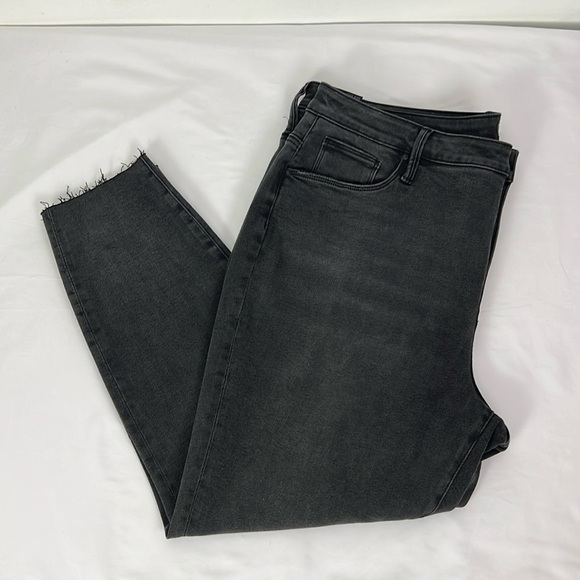 Kut From The Kloth New Women’s 20W High Rise Charlize Raw Hem Stretchy Jean - Picture 1 of 13